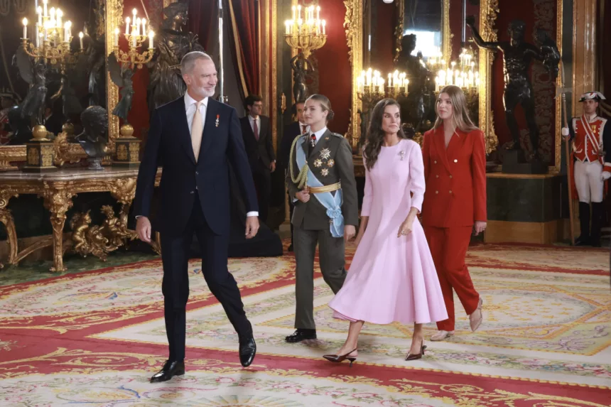 Felipe VI visita Ceuta dos meses y medio después de la crisis migratoria en un viaje preparado con Moncloa