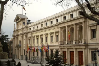 ¿Qué cambia el pacto PP-Vox en el Senado y qué revela sobre el futuro de Sánchez?