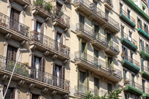 Análisis | España refuerza al inquilino: ¿puede frenar los desahucios sin reducir la oferta de alquiler?