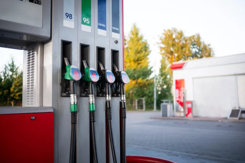 El Congreso vota las ayudas a gasolina y diésel