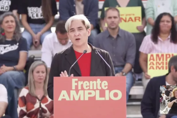 Colau y Urtasun cierran la lista del Frente Amplio por Barcelona sin Aina Vidal