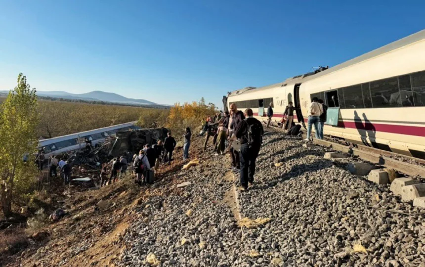 🔴 Al menos 10 muertos y varios heridos al chocar dos trenes de alta velocidad en Toledo