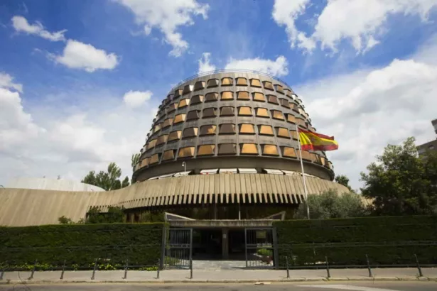 Análisis | ¿Puede una decisión cautelar dejar sin voto a 163.000 españoles antes de unas elecciones?